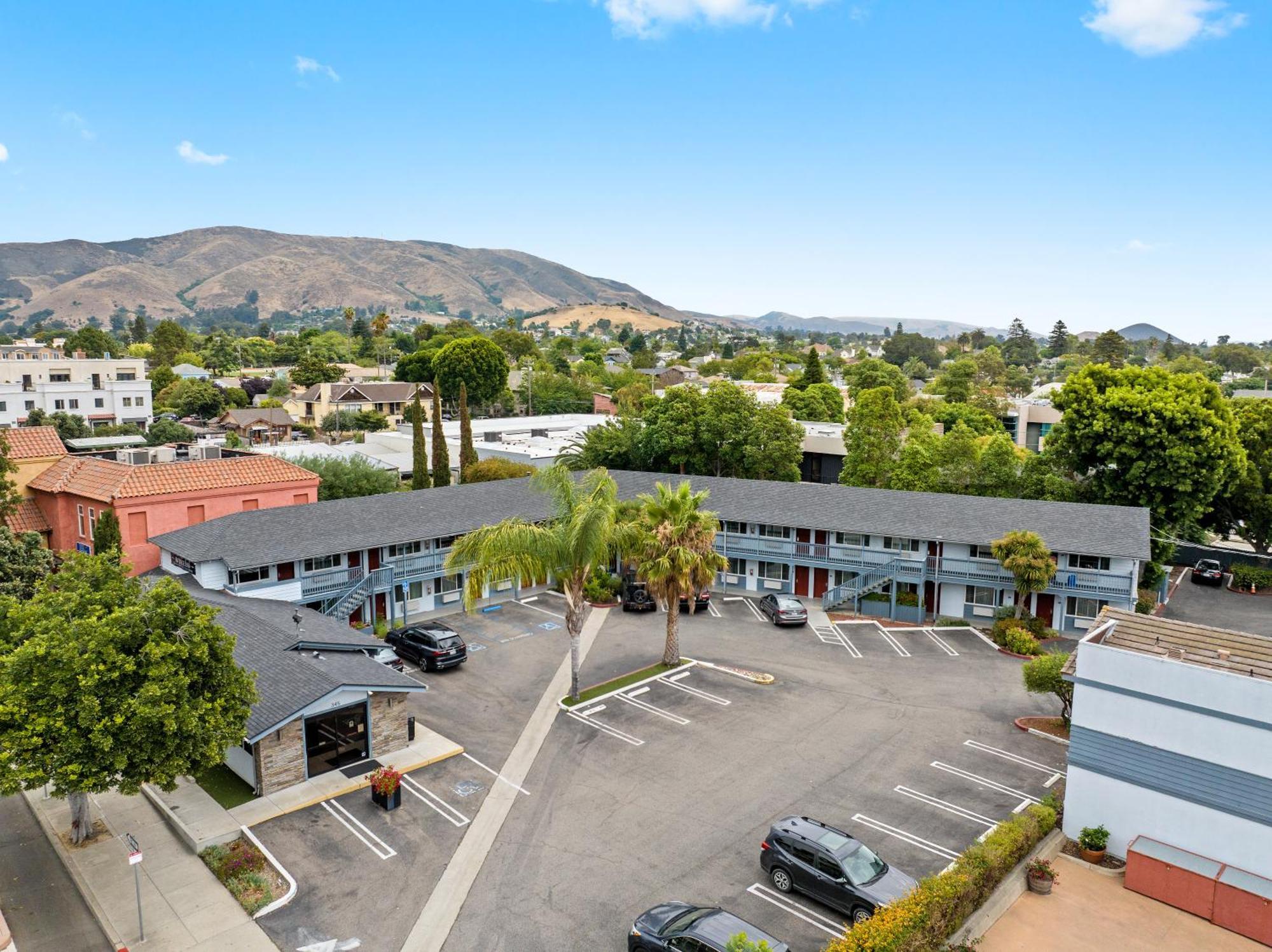 Avenue Inn Downtown District Slo San Luis Obispo Exterior foto