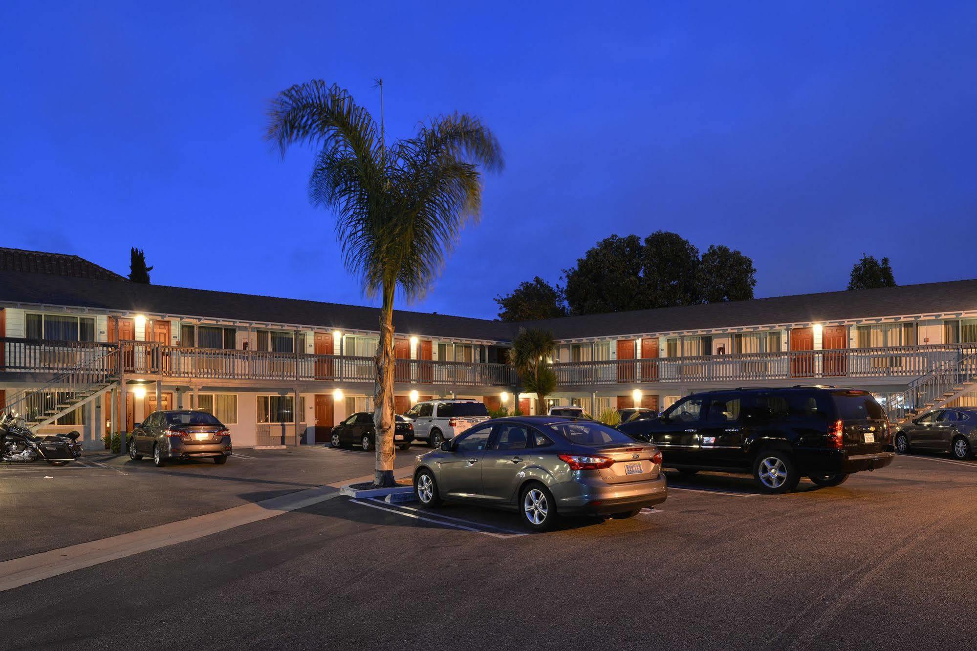 Avenue Inn Downtown District Slo San Luis Obispo Exterior foto
